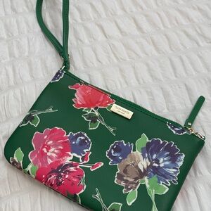 Kate Spade Green Floral Wristlet